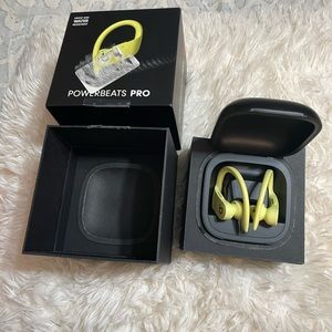 Powerbeats Pro